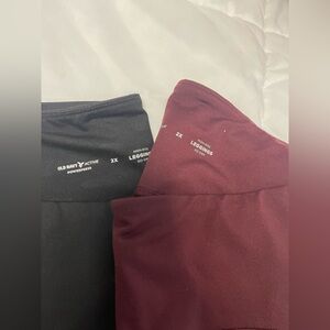 2 for 1: Old Navy Women's Black and Burgundy High Rise Leggings